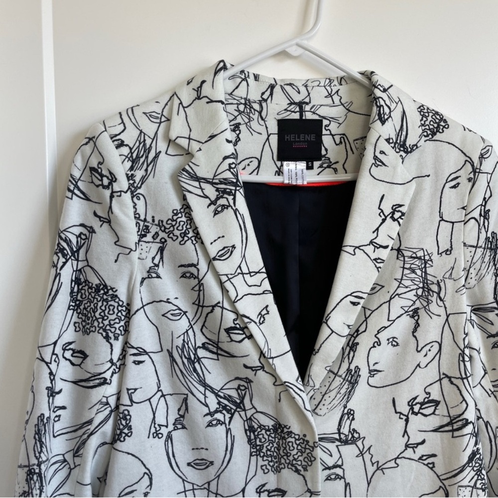 HELENE LONDON Face Illustrations Black and White Long Blazer - Picture 8 of 10